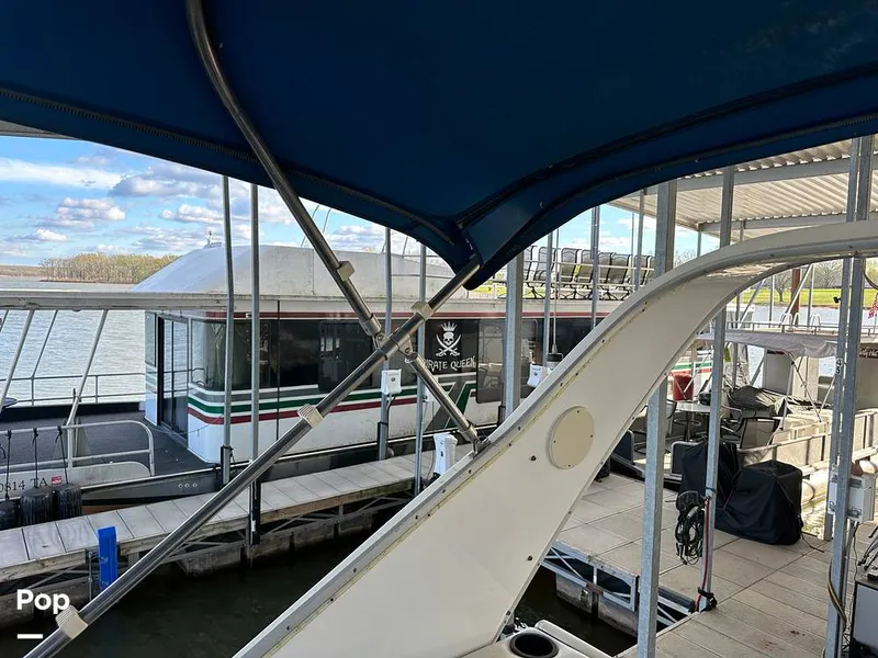 Slide: The Image of Sea Ray 350 Express Bridge 1992 - 14007914