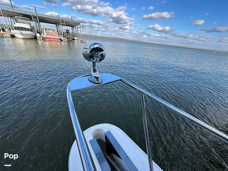 Slide: The Image of Sea Ray 350 Express Bridge 1992 - 14007927