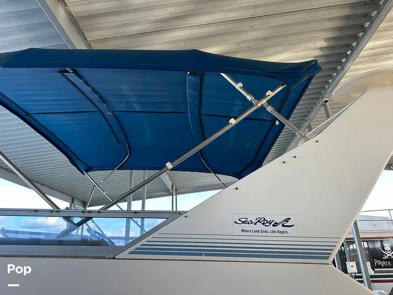 Slide: The Image of Sea Ray 350 Express Bridge 1992 - 14007943