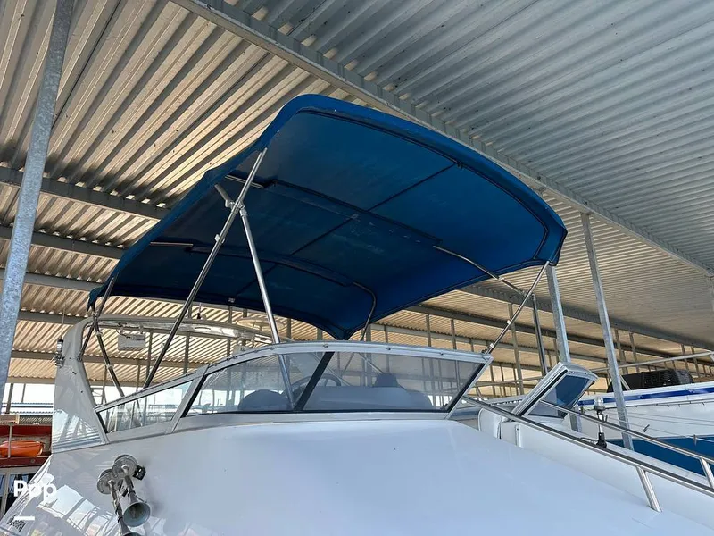 Slide: The Image of Sea Ray 350 Express Bridge 1992 - 14007969