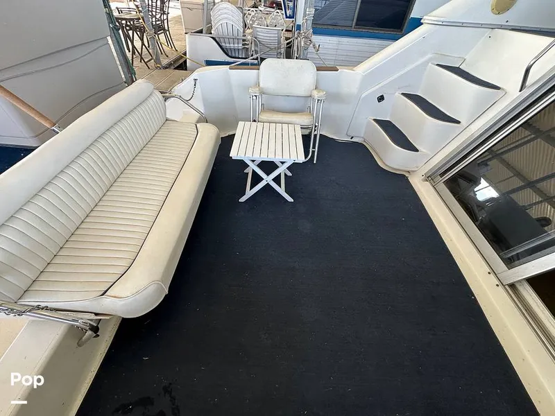 Slide: The Image of Sea Ray 350 Express Bridge 1992 - 14007978