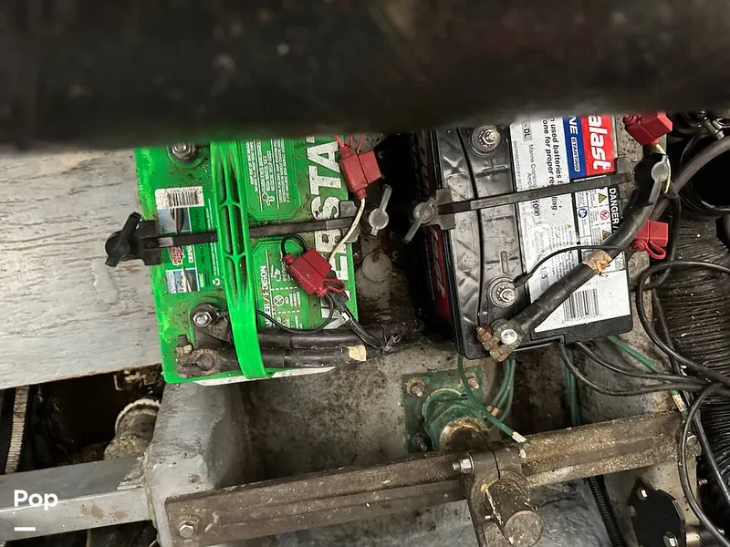 Slide: The Image of Sea Ray 350 Express Bridge 1992 - 14007764