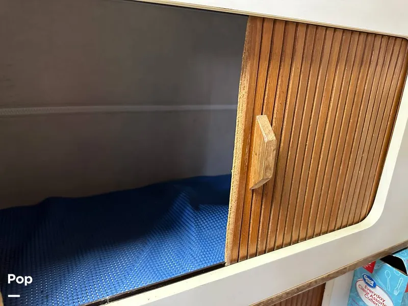 Slide: The Image of Sea Ray 350 Express Bridge 1992 - 14007825