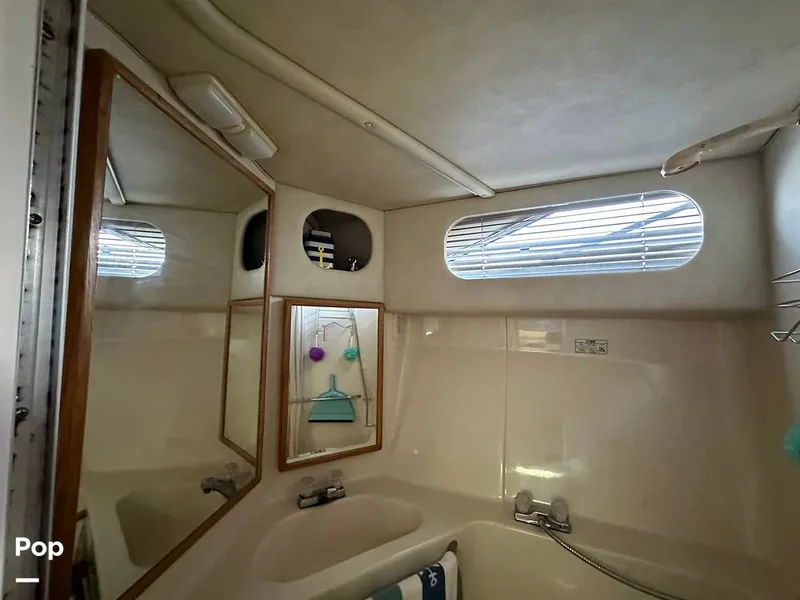 Slide: The Image of Sea Ray 350 Express Bridge 1992 - 14007865