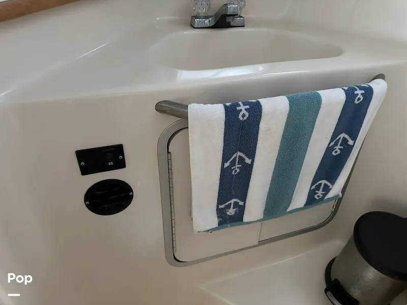 Slide: The Image of Sea Ray 350 Express Bridge 1992 - 14007871