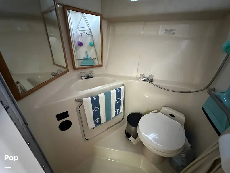 Slide: The Image of Sea Ray 350 Express Bridge 1992 - 14007793