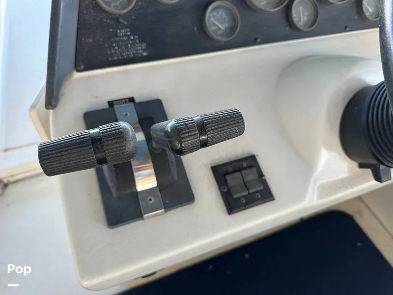 Slide: The Image of Sea Ray 350 Express Bridge 1992 - 14007903