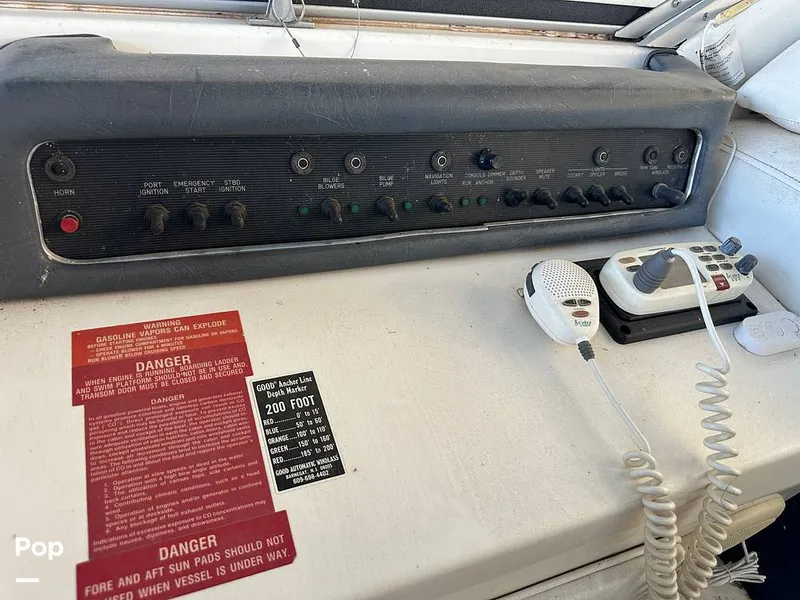 Slide: The Image of Sea Ray 350 Express Bridge 1992 - 14007905