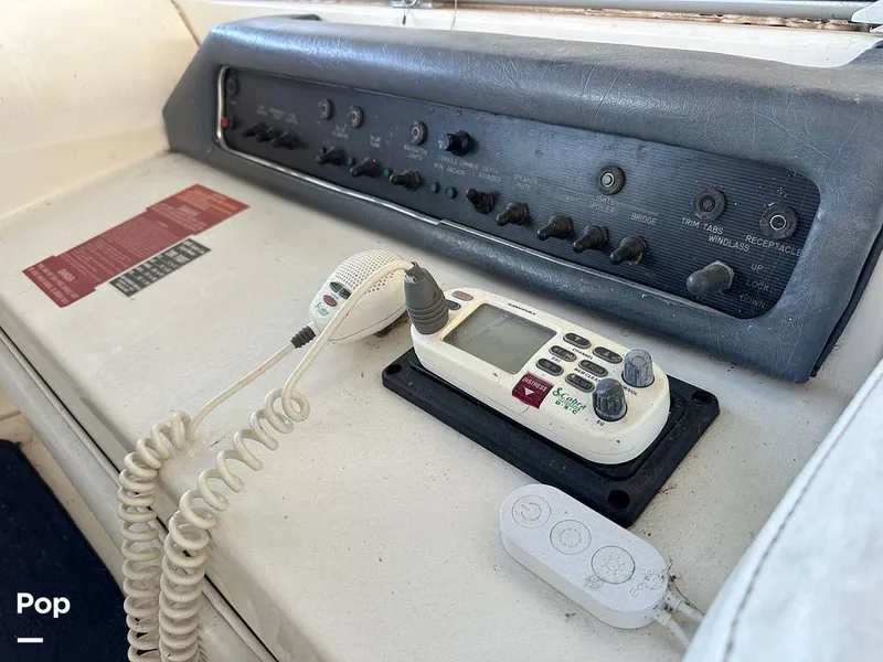 Slide: The Image of Sea Ray 350 Express Bridge 1992 - 14007907