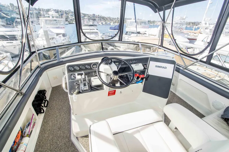 Slide: The Image of Carver Yachts 440 Aft Cabin Motor Yacht 1995 - 8