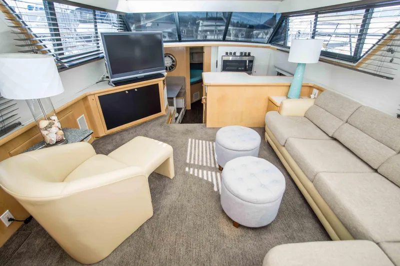 Slide: The Image of Carver Yachts 440 Aft Cabin Motor Yacht 1995 - 10