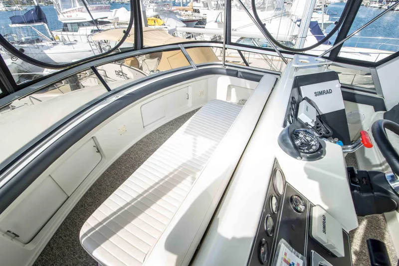 Slide: The Image of Carver Yachts 440 Aft Cabin Motor Yacht 1995 - 9