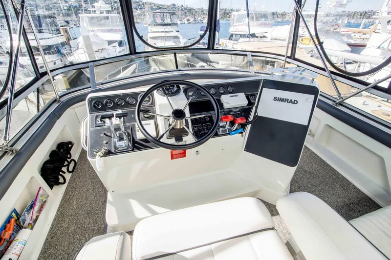 Slide: The Image of Carver Yachts 440 Aft Cabin Motor Yacht 1995 - 5