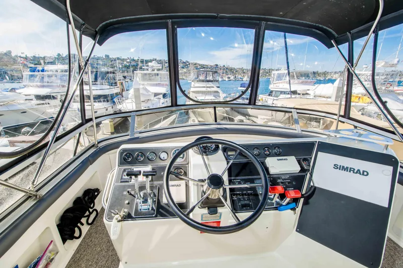 Slide: The Image of Carver Yachts 440 Aft Cabin Motor Yacht 1995 - 7