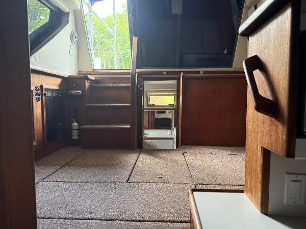 Slide: The Image of Carver Yachts 300 1994 - 18