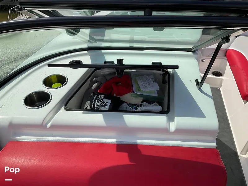 Slide: The Image of Mastercraft NXT 22 2018 - 14644246