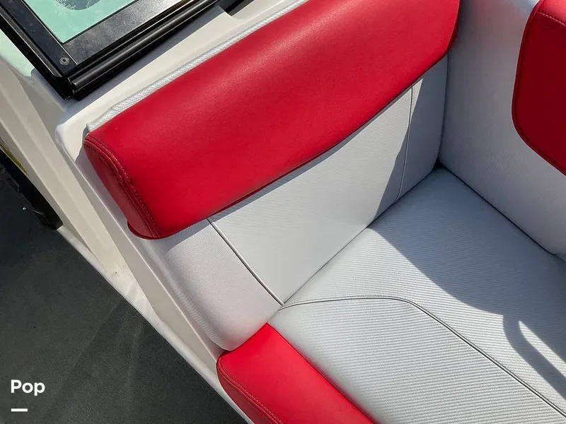 Slide: The Image of Mastercraft NXT 22 2018 - 14644252