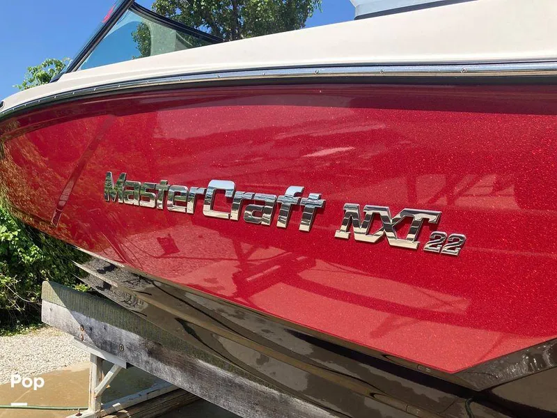 Slide: The Image of Mastercraft NXT 22 2018 - 13883847