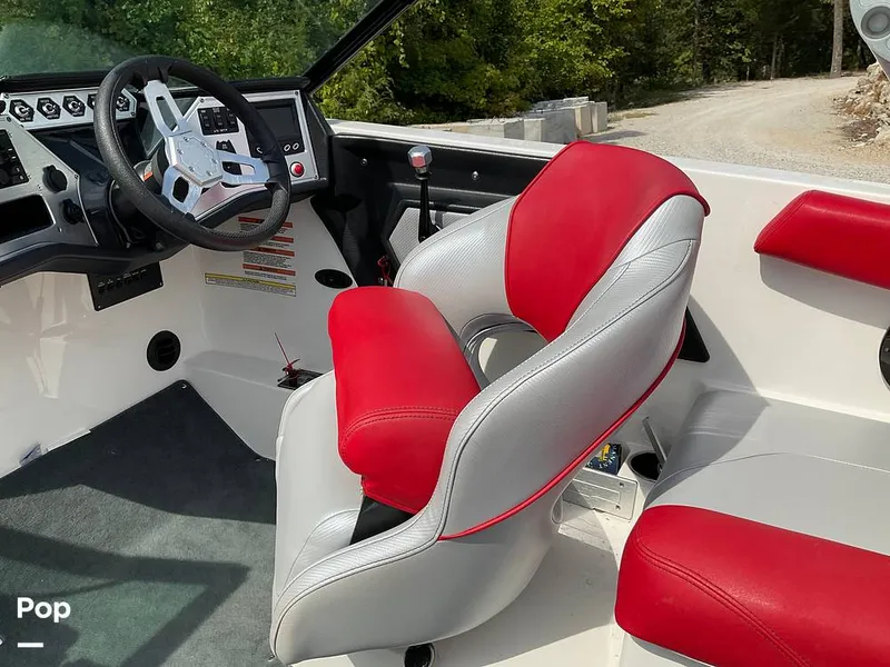Slide: The Image of Mastercraft NXT 22 2018 - 14644328