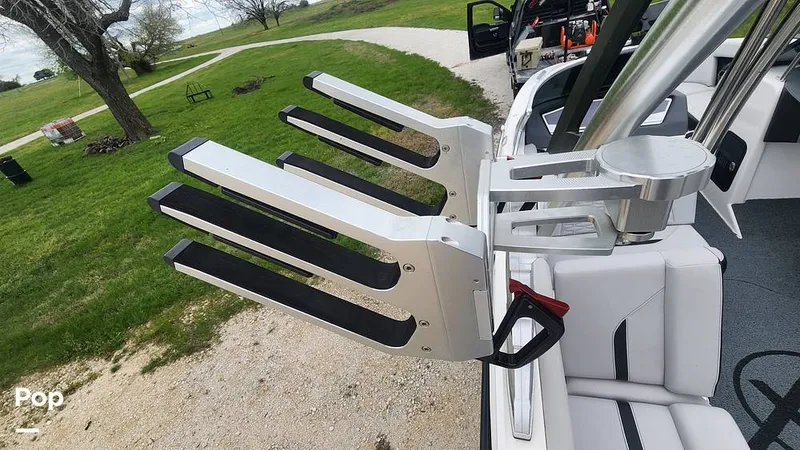 Slide: The Image of Mastercraft X24 2020 - 13968024