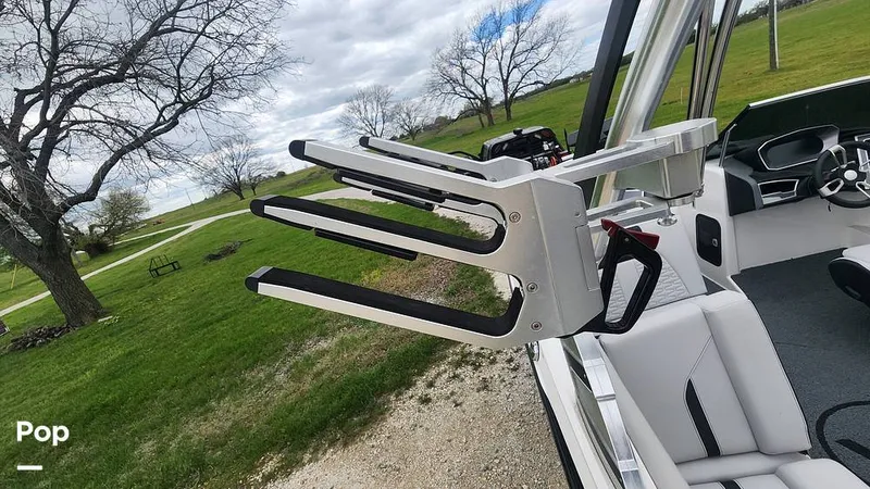 Slide: The Image of Mastercraft X24 2020 - 13968026