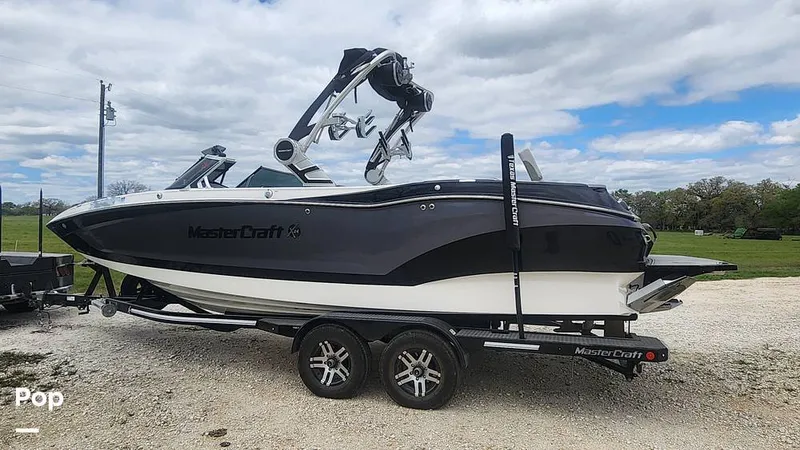 Slide: The Image of Mastercraft X24 2020 - 13967879