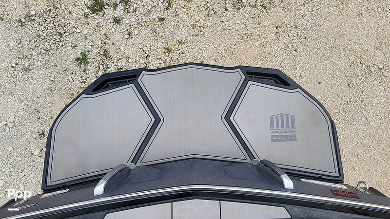 Slide: The Image of Mastercraft X24 2020 - 13967934