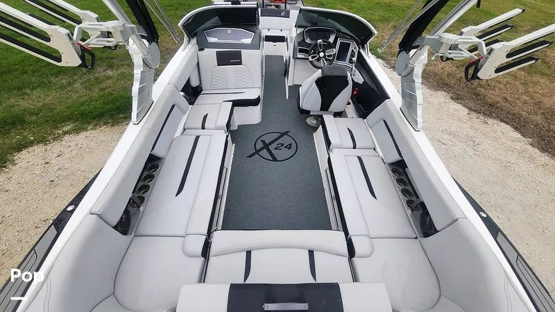 Slide: The Image of Mastercraft X24 2020 - 13967949