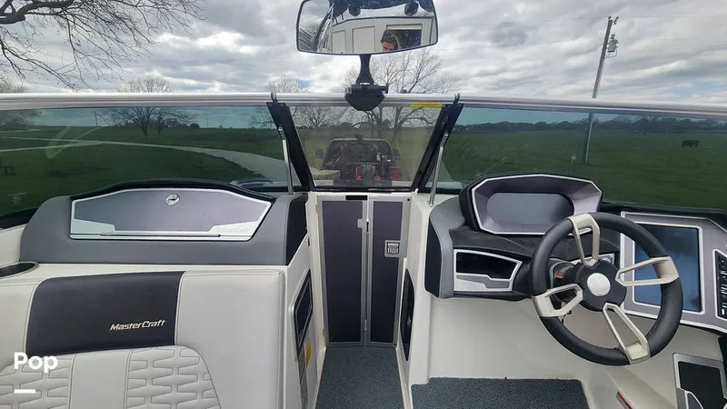 Slide: The Image of Mastercraft X24 2020 - 13967998