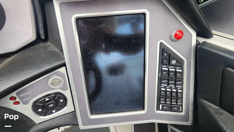 Slide: The Image of Mastercraft X24 2020 - 13968017