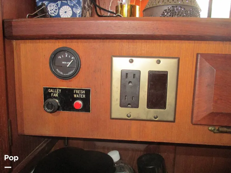 Slide: The Image of Viking 41 Convertible 1986 - 13941002