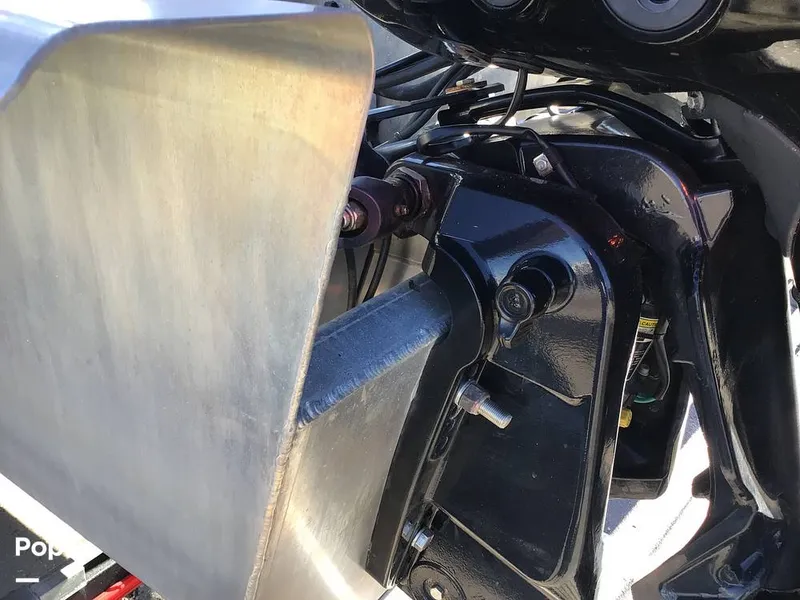 Slide: The Image of Sun Tracker Party Barge 22 DLX 2022 - 15071512