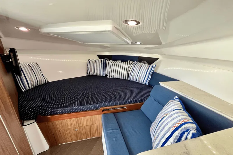 Slide: The Image of Everglades 360LXC 2019 - 31