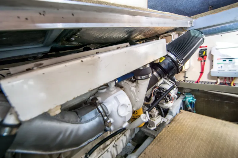 Slide: The Image of Luhrs 36 Convertible 2002 - 22