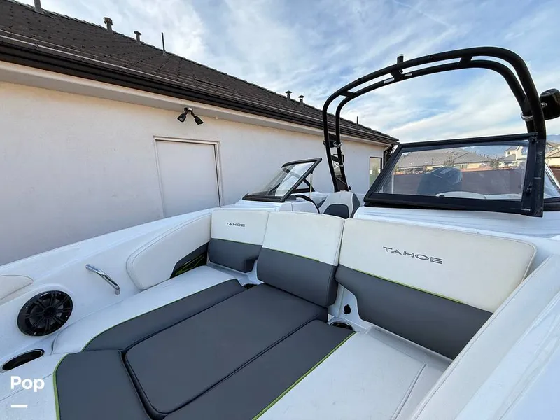 Slide: The Image of Tahoe 210S 2022 - 14943407
