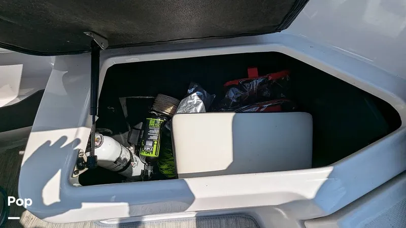 Slide: The Image of Regal 2000 ES 2015 - 14364872