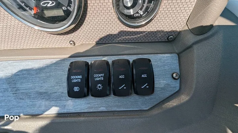 Slide: The Image of Regal 2000 ES 2015 - 14364884