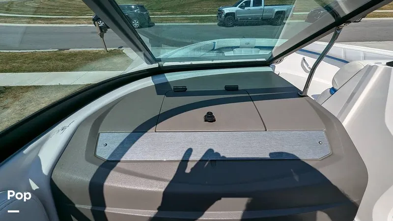 Slide: The Image of Regal 2000 ES 2015 - 14364890