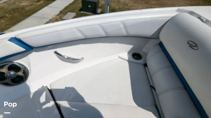 Slide: The Image of Regal 2000 ES 2015 - 14364891