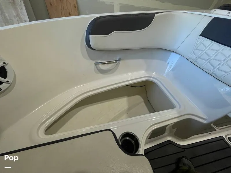 Slide: The Image of Bayliner VR5 2020 - 13966609