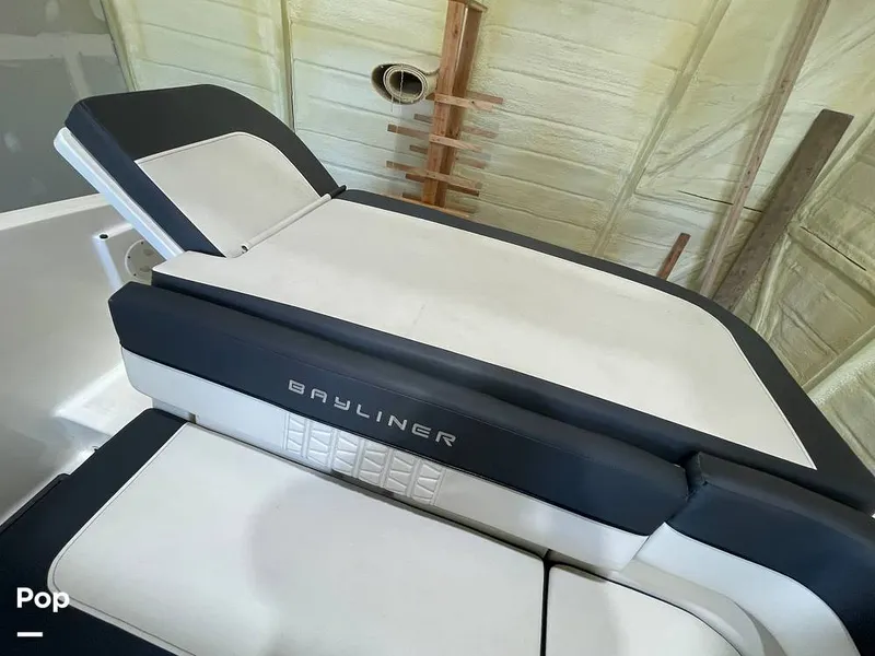 Slide: The Image of Bayliner VR5 2020 - 13966646