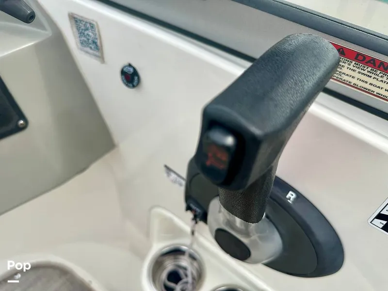 Slide: The Image of Throttle/shift: Mech - 14701320