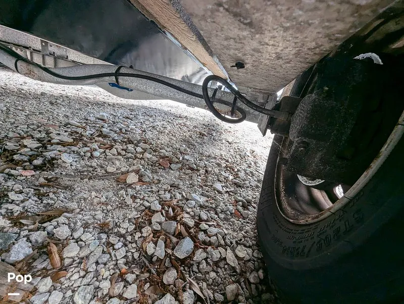 Slide: The Image of Robalo R230 Center Console 2005 - 14377128