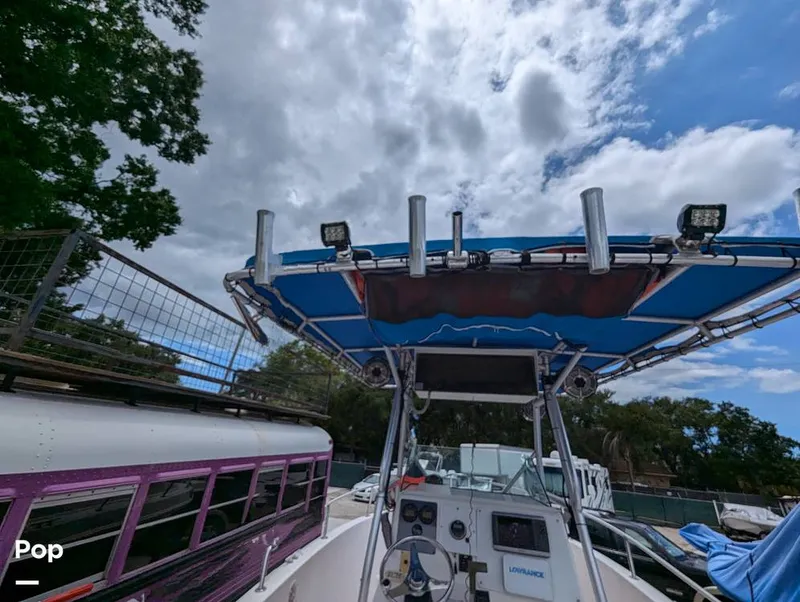 Slide: The Image of Robalo R230 Center Console 2005 - 14378831