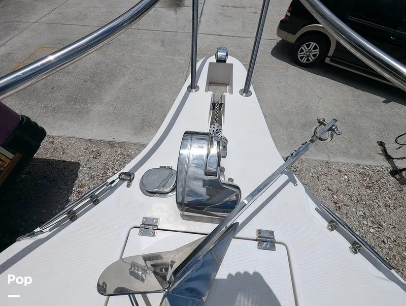 Slide: The Image of Robalo R230 Center Console 2005 - 14376805