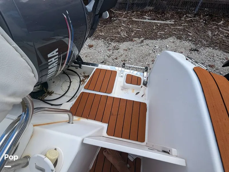 Slide: The Image of Robalo R230 Center Console 2005 - 14842881