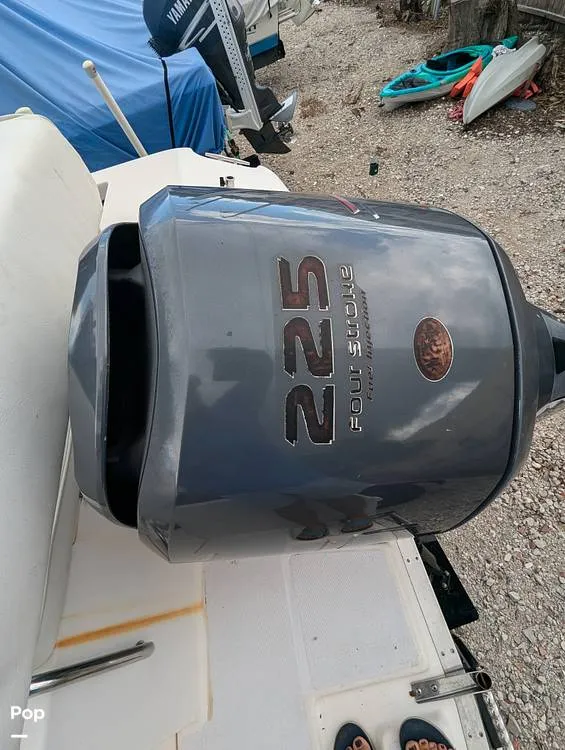 Slide: The Image of Robalo R230 Center Console 2005 - 14377034