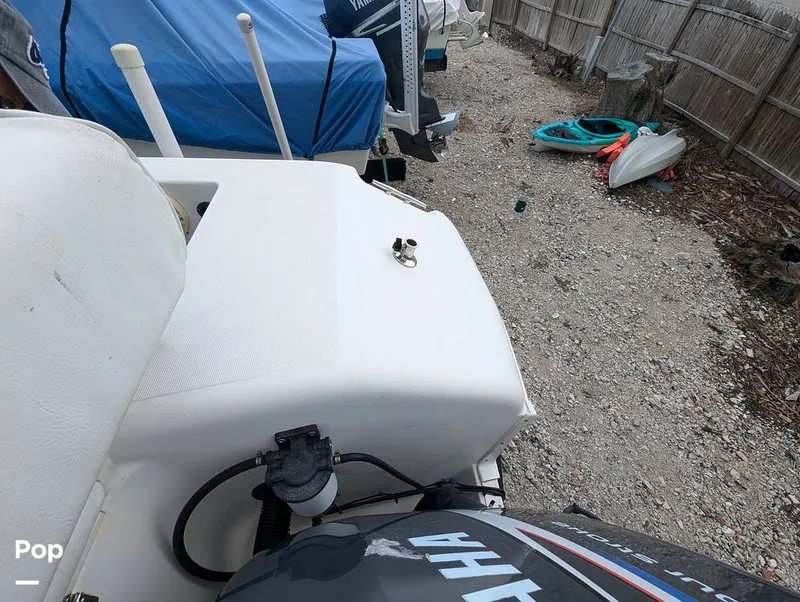 Slide: The Image of Robalo R230 Center Console 2005 - 14377035