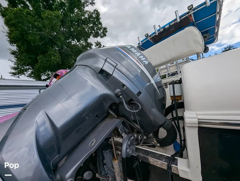 Slide: The Image of Robalo R230 Center Console 2005 - 14377056