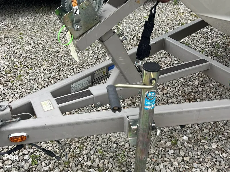 Slide: The Image of Trailer Wench - 14115080